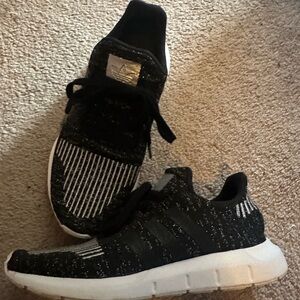Adidas Swift Women’s Sneakers. Size 7